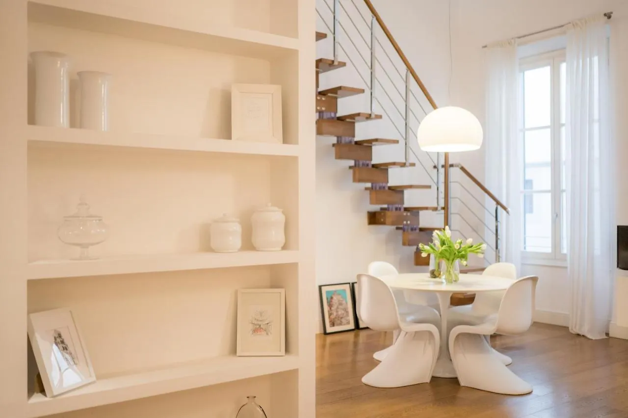 Pergola White Loft Apartment Florence